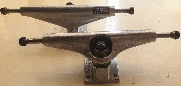 Producto - Trucks Dater 159mm
