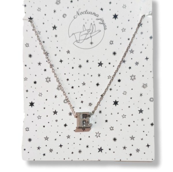 Producto - Collar con inicial E, G, L, N,P,R