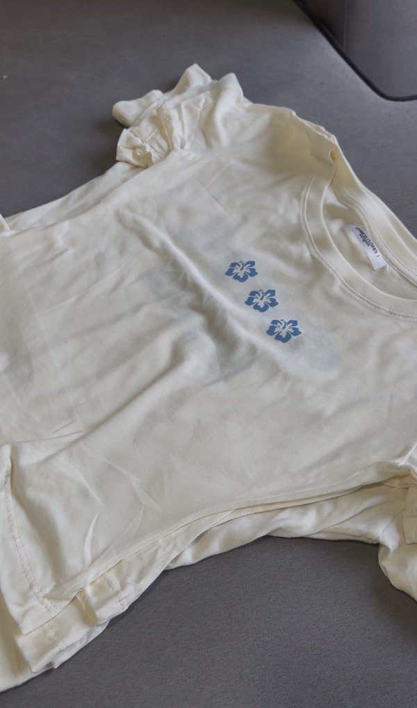 Producto - Pre Order Ocean Breeze Blue Hibiscus Baby Tee - Limited Edition