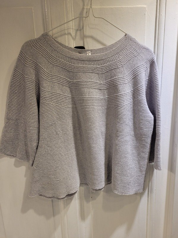 Producto - Sweater LE UTTHE gris Talle 14 años - PRECIO: 24X