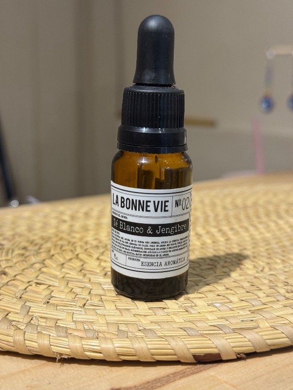 Producto - Esencia Te blanco y Jengibre