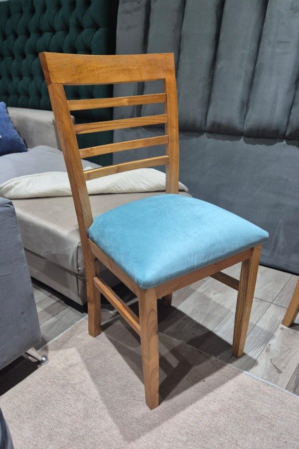 Producto - Silla clásica en madera Paraíso