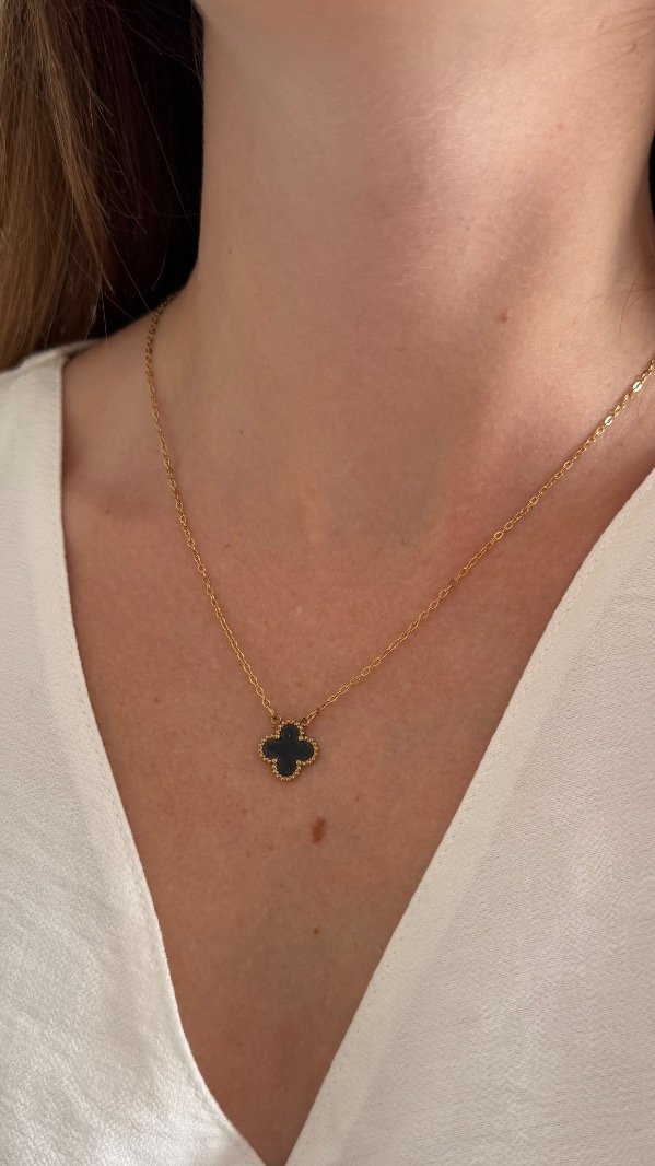 Producto - Collar trébol negro dorado