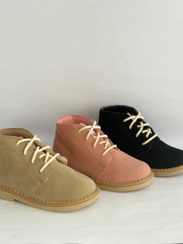 Producto - A 448 Bota gamuzon con cordon