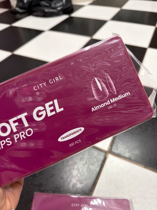 Producto - Tips para soft gel PRO city girl medidas especiales 00 al 13 almendra Medio