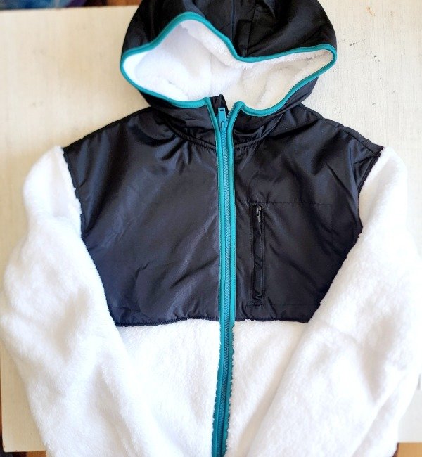Campera sherpa old navy talla 10/12 blanca — imagen 2