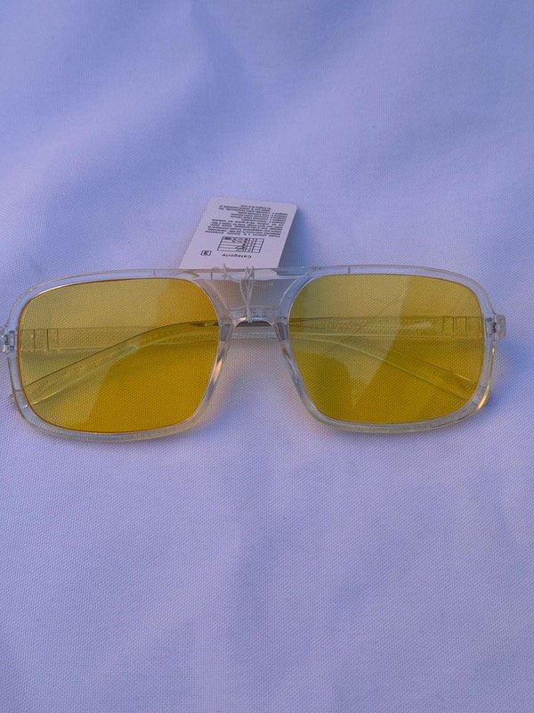 Producto - LENTES MODA TRANSPARENTE Y AMARILLO