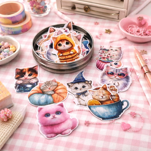 Producto - Lata de stickers Gatitos chica