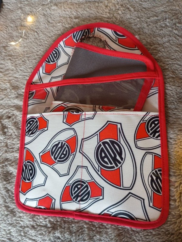Producto - BOLSITA PARA EL AUTO + PORTADOCUMENTOS "RIVER" - 0