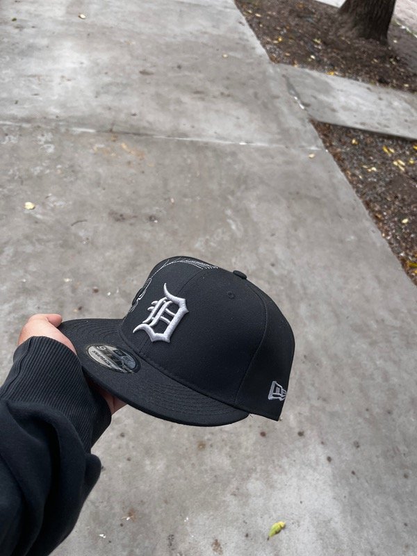 Producto - Gorra plana Araña