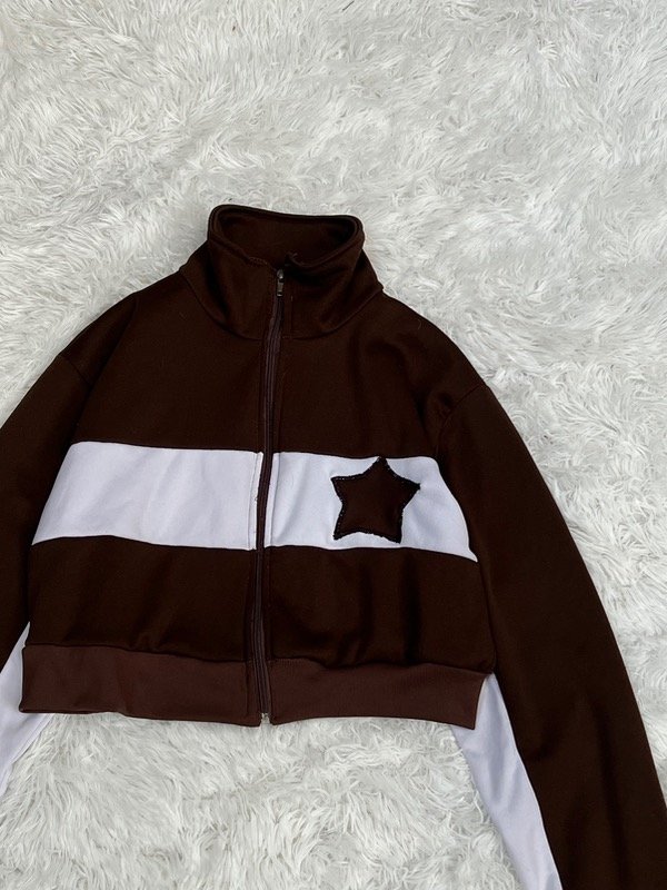 Campera croptop star chocolate — imagen 6