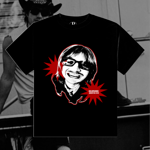Remera him red
