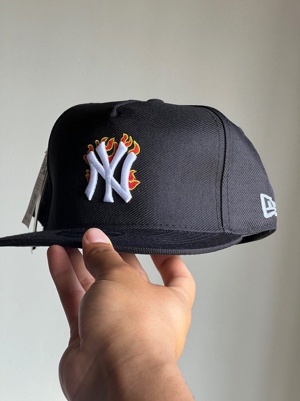 Producto - Gorra New Era New York Flames