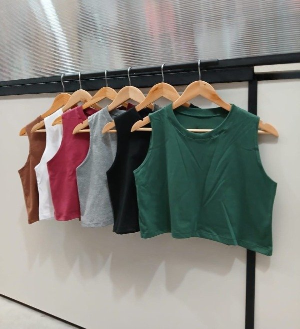 Producto - MUSCULOSA CROP OVER
