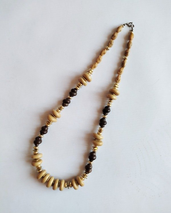 Producto - Collar Algarrobo