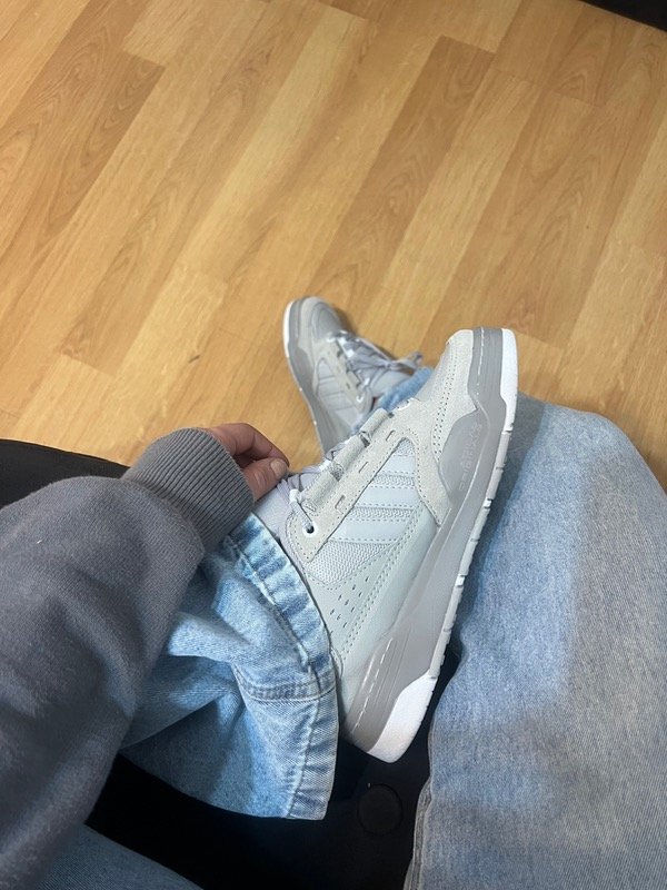 Producto - Adi2000 total gris