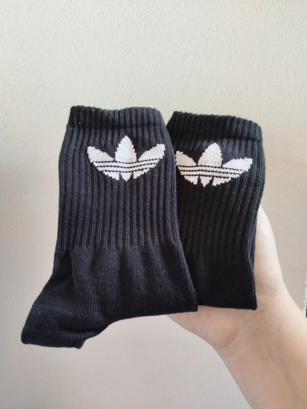 Producto - Tenis adi negro logo