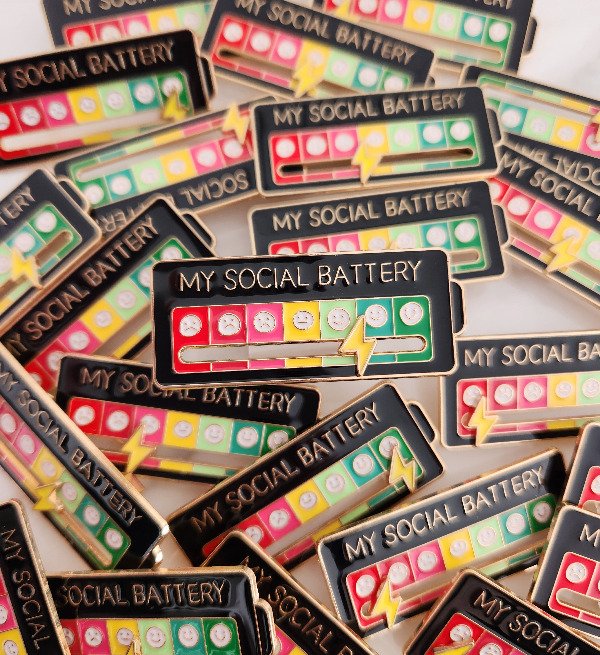 Producto - Prendedor My Social Battery Negro