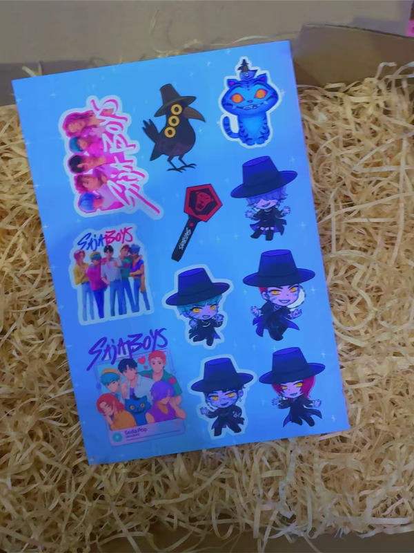 Producto - PLANCHA DE STICKERS SAJA BOYS l