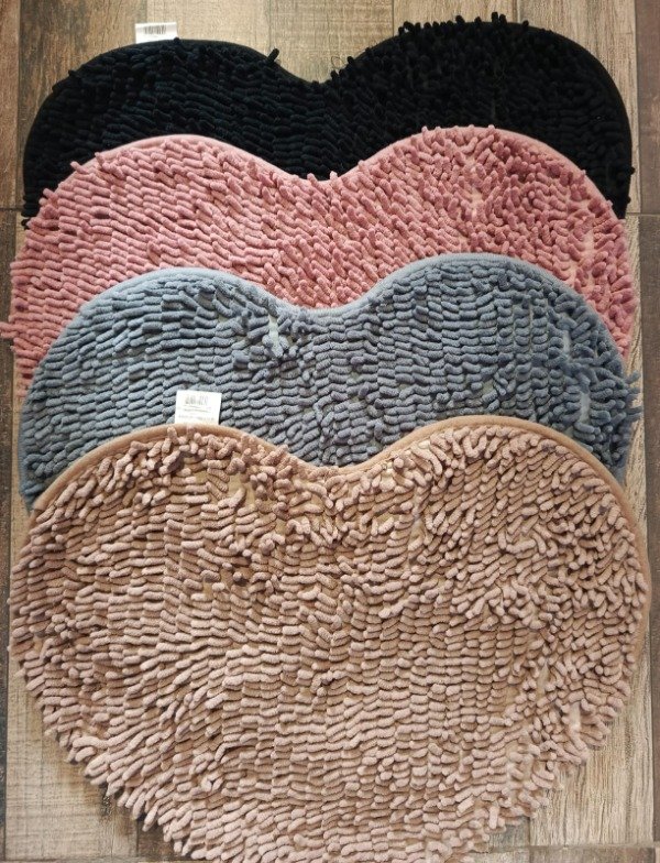 Producto - LINEA BLANCO ALFOMBRA CORAZON