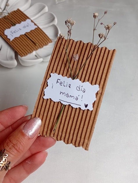 Producto - Tarjetita feliz día - 1