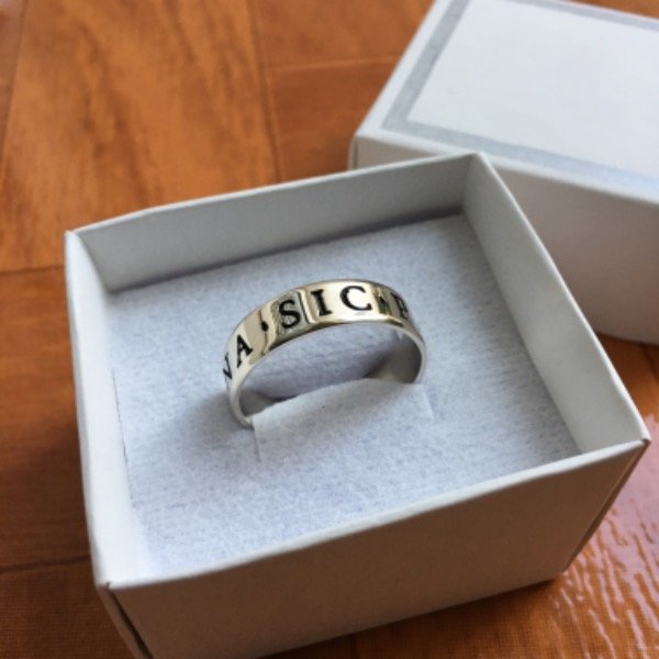 Producto - Seña Anillo Sic Parvis Magna