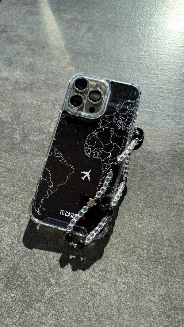 Producto - Case continente negro + colgante