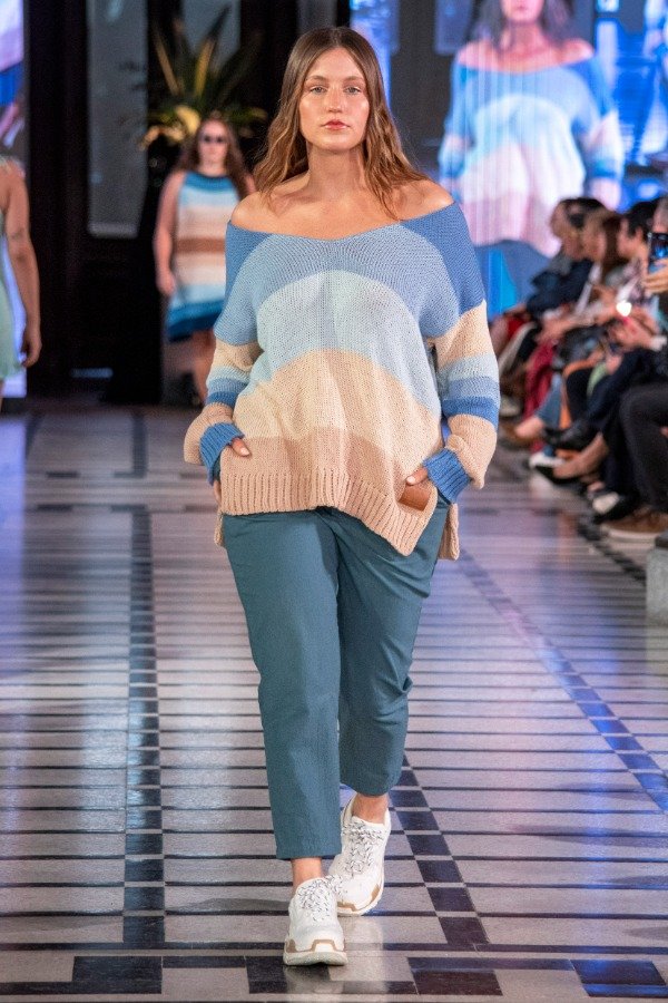 Producto - Sweater Cosas Mías - Celestes