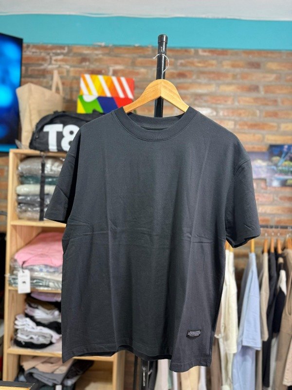 Producto - REMERA LISA NEGRO