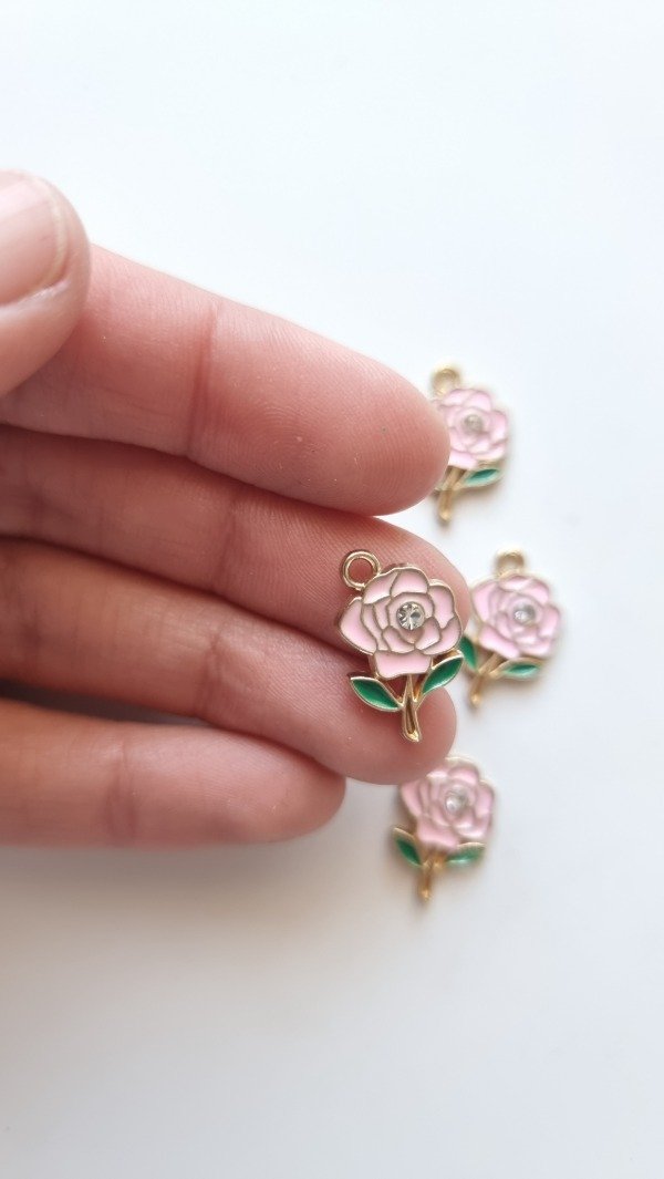 Producto - Dije Flor 18