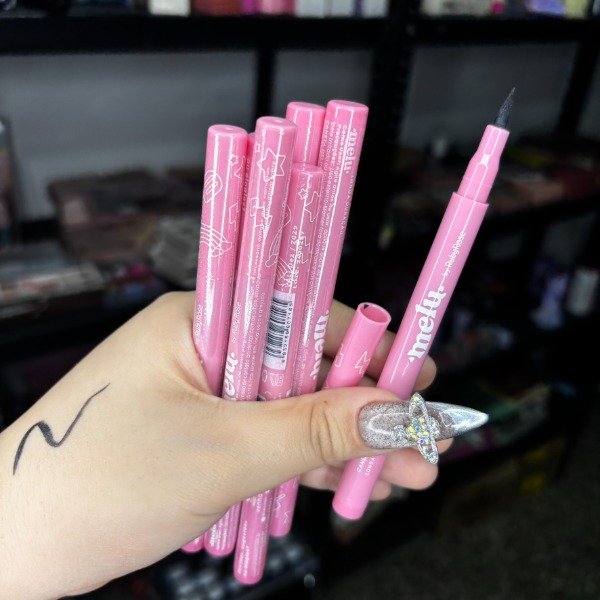 Producto - Delineador en fibra negro Melu by Ruby Rose