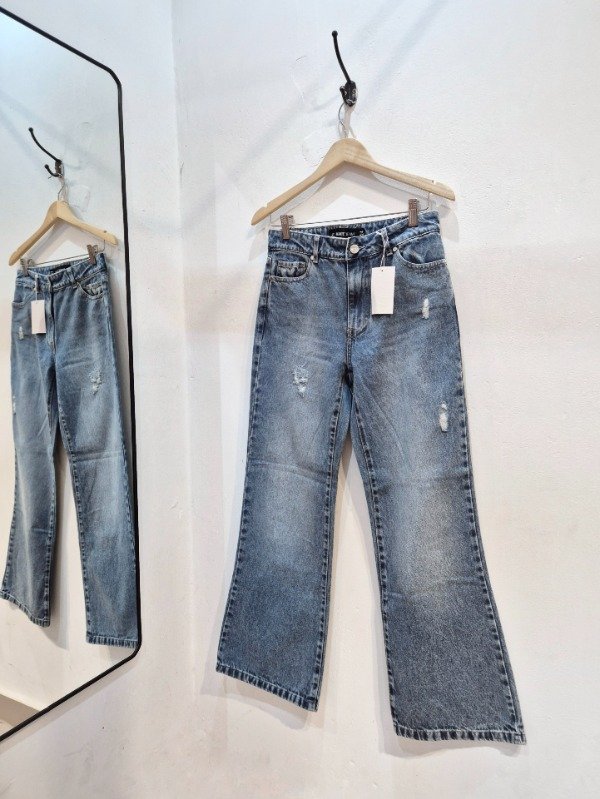 Producto - STRAIGHT RUE