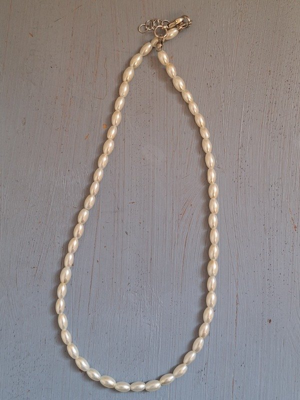 Producto - Collar perlas tornasoladas blancas