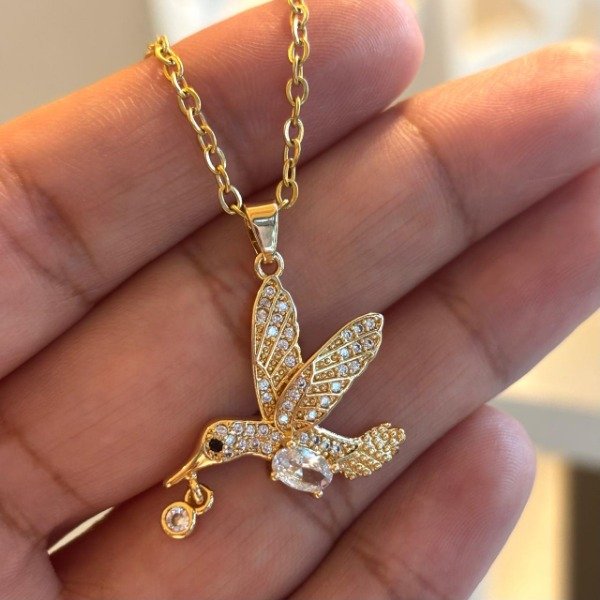 Producto - Collar dorado colibri cubic blanco (cod. 938)