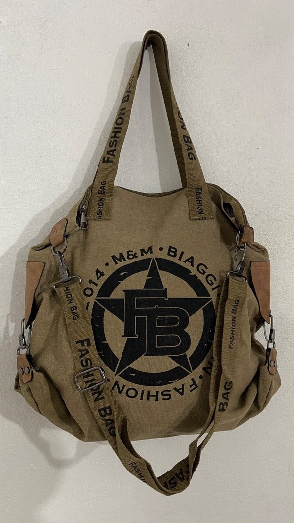 Producto - Bolso cartera Fashion Bad súper amplio, con correa y compartimentos por dentro