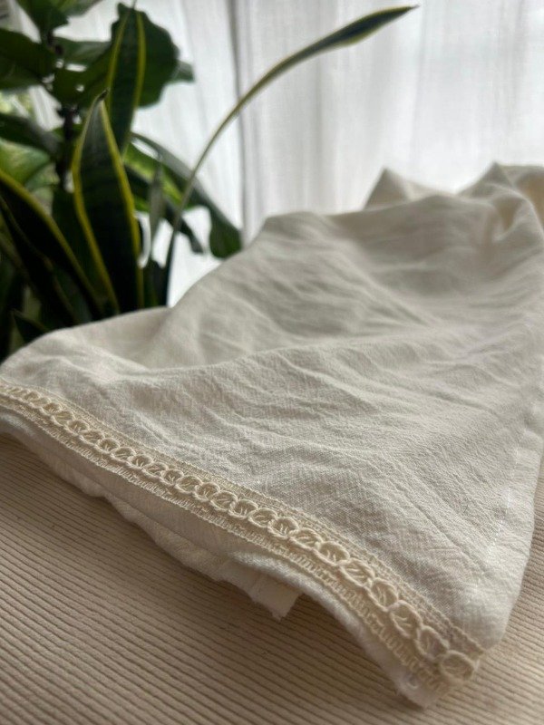 Producto - Camino gasa con puntilla