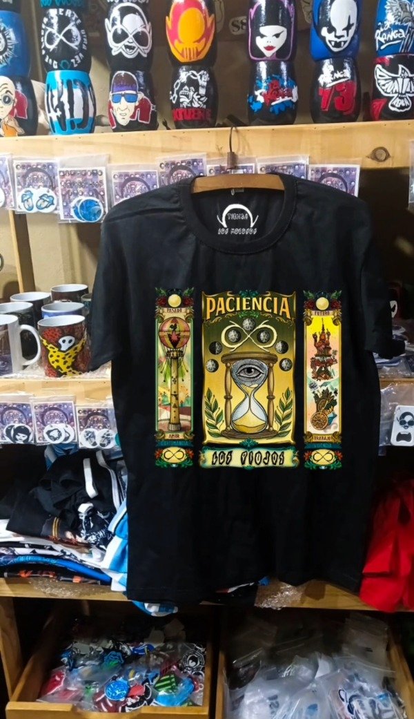 Producto - Remera los piojos paciencia