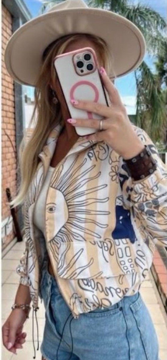 Producto - Campera Amarena