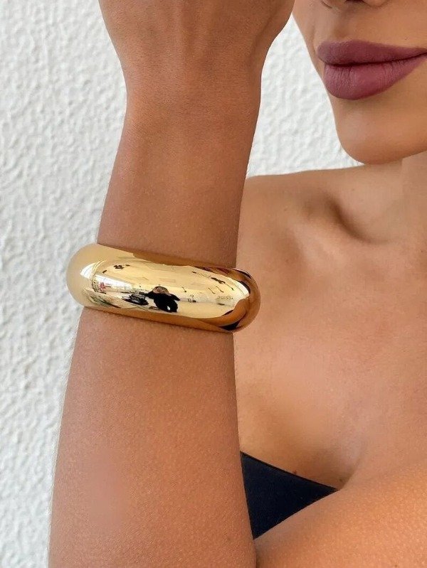 Producto - Pulsera tipo esclava ancha dorada lisa