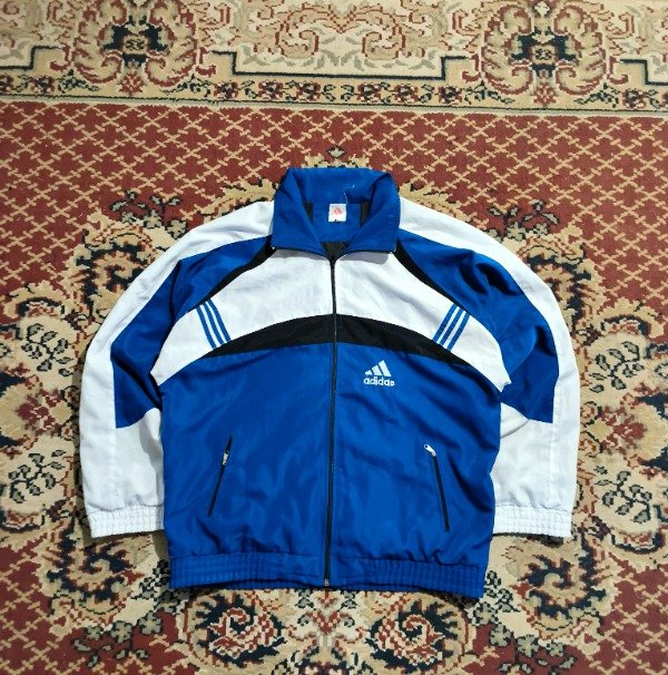Producto - Campera Adidas Retro