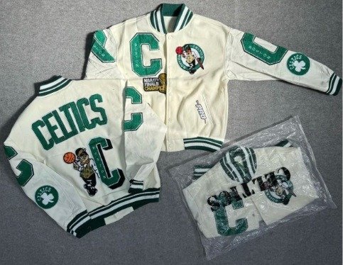 Producto - Chaqueta Universitaria Celtics Blanca