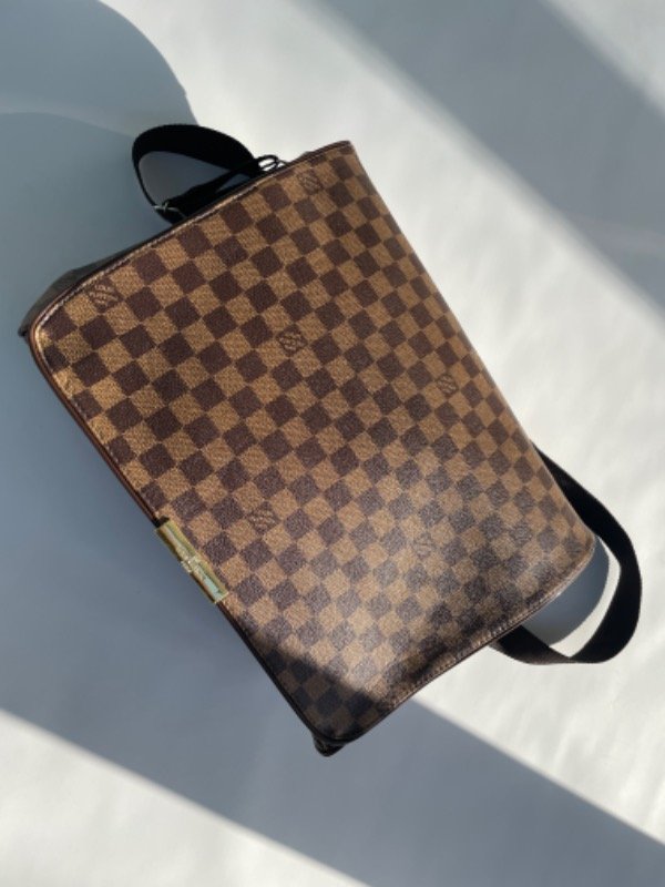 Producto - Bolso LV A4 marrón - 0