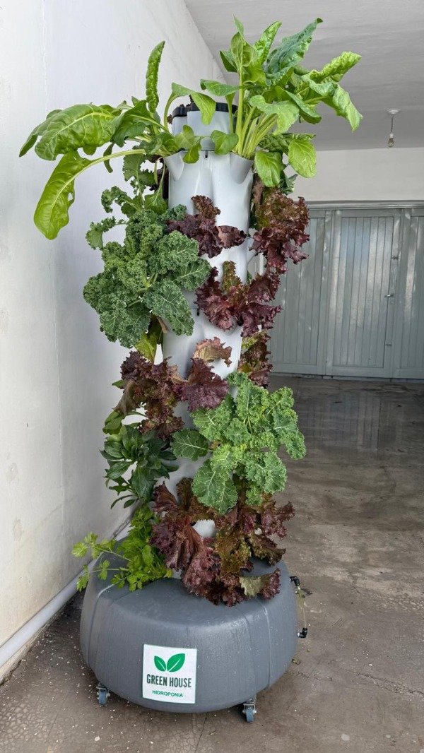 Producto - Kit de Aeroponía con capacidad para 28 plantas - 1
