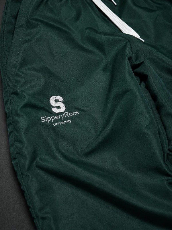 Producto - JOGGING ROMPEVIENTO SLIPPERY ROCK UNIVERSITY - 1