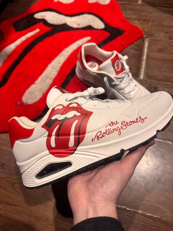 Producto - ZAPAS ROLLING STONES SKECHERS RUNNING