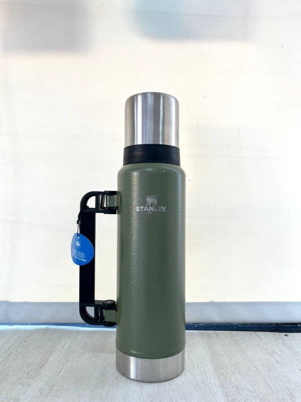 Producto - Termo Stanley Verde