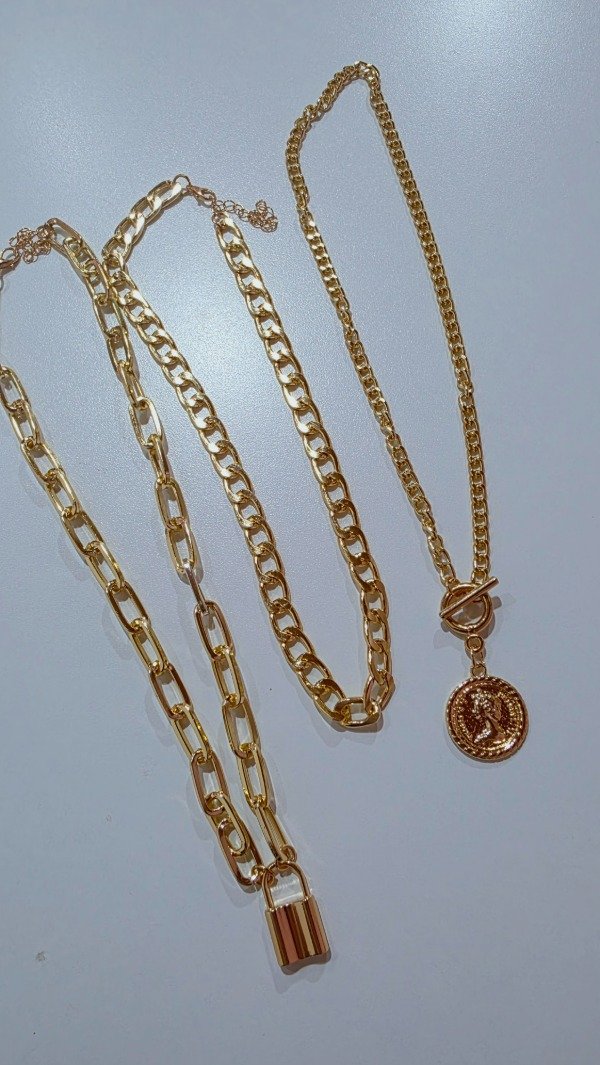 Producto - Set de cadenas doradas FS