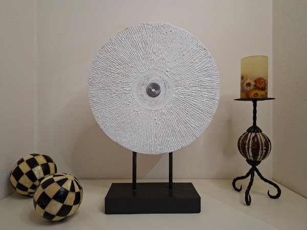 Producto - Diámetro 36 cm Alto 50 cm Ancho 36 cm Profundidad 12 cm Doble faz B-507