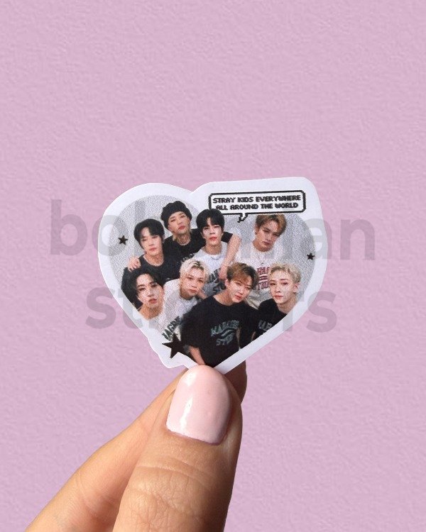 Producto - STRAY KIDS EVERYWHERE ALL AROUND THE WORLD - Sticker Individual de Stray Kids