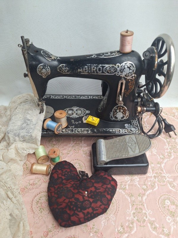 Producto - Maquina de Coser CABIRO con motor y pedal - 5